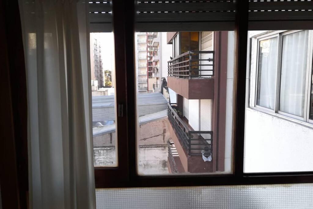 Dos Ambientes Modernos Y Luminosos En La Perla *
